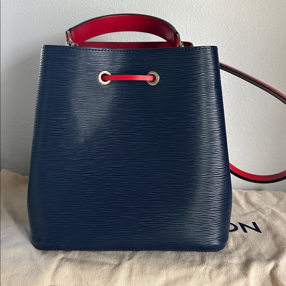 Louis Vuitton NeoNoe Epi Bucket bag - Picture 4 of 9